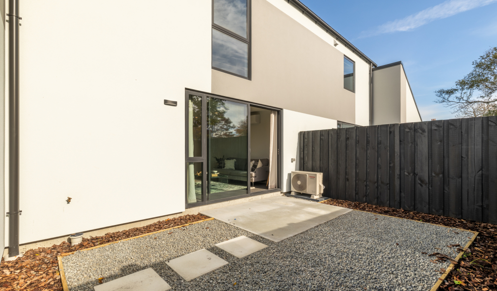 1/55 Opawa Road, Waltham, Christchurch 8023 New Zealand