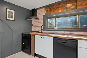 2 Ripon Street, Lyttleton, Canterbury 8082 New Zealand