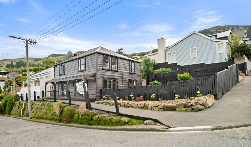 2 Ripon Street, Lyttleton, Canterbury 8082 New Zealand