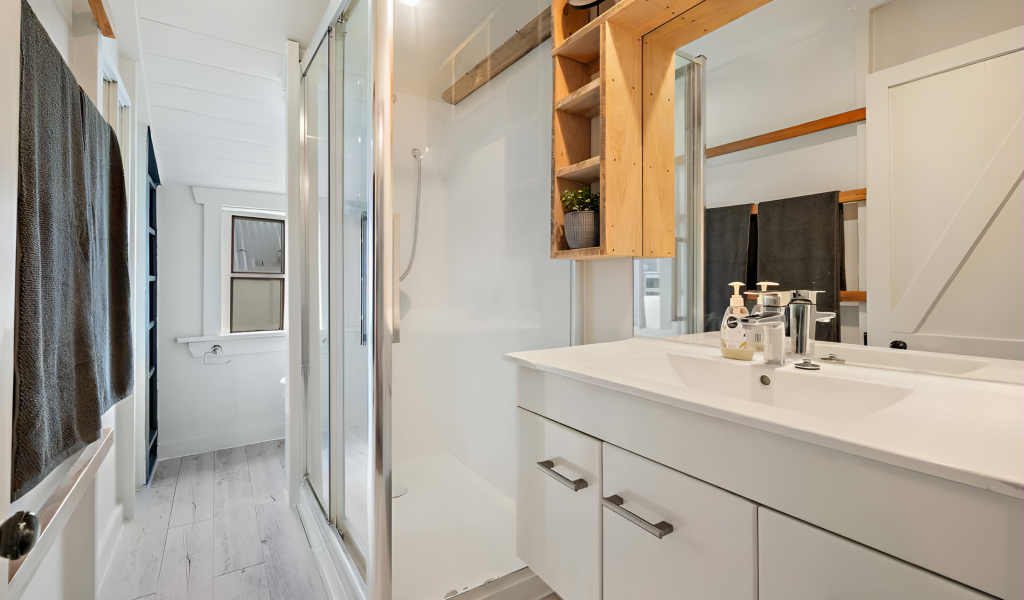 2 Ripon Street, Lyttleton, Canterbury 8082 New Zealand