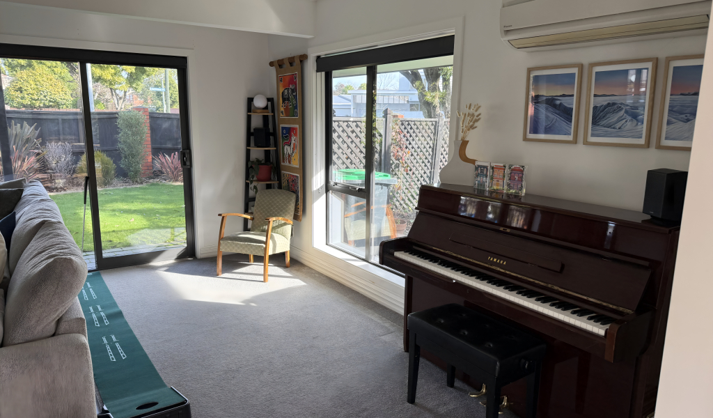 1 Swithland Place, Avonhead, Christchurch 8042 New Zealand