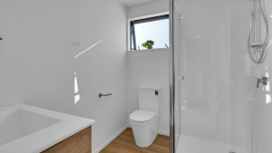 2/116 Aldwins road, Phillipstown, Christchurch 8062 New Zealand