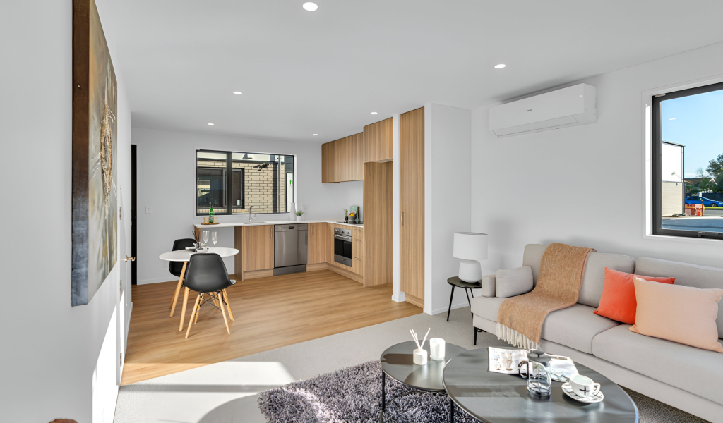 2/116 Aldwins road, Phillipstown, Christchurch 8062 New Zealand