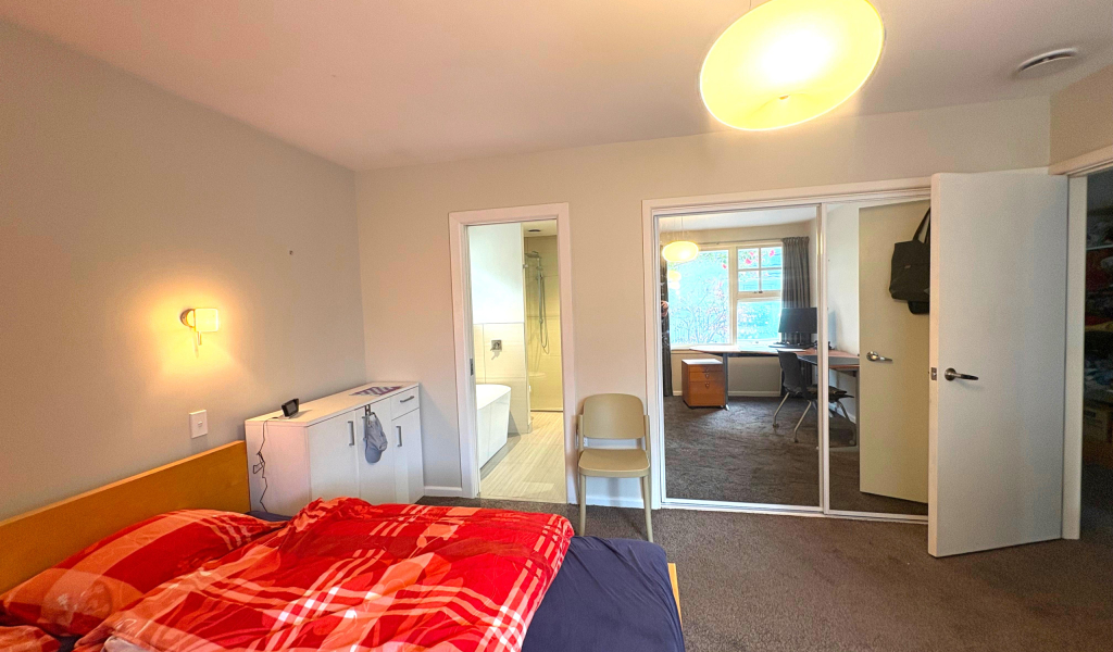 1/203B Clyde Road, Burnside, Christchurch 8053 New Zealand
