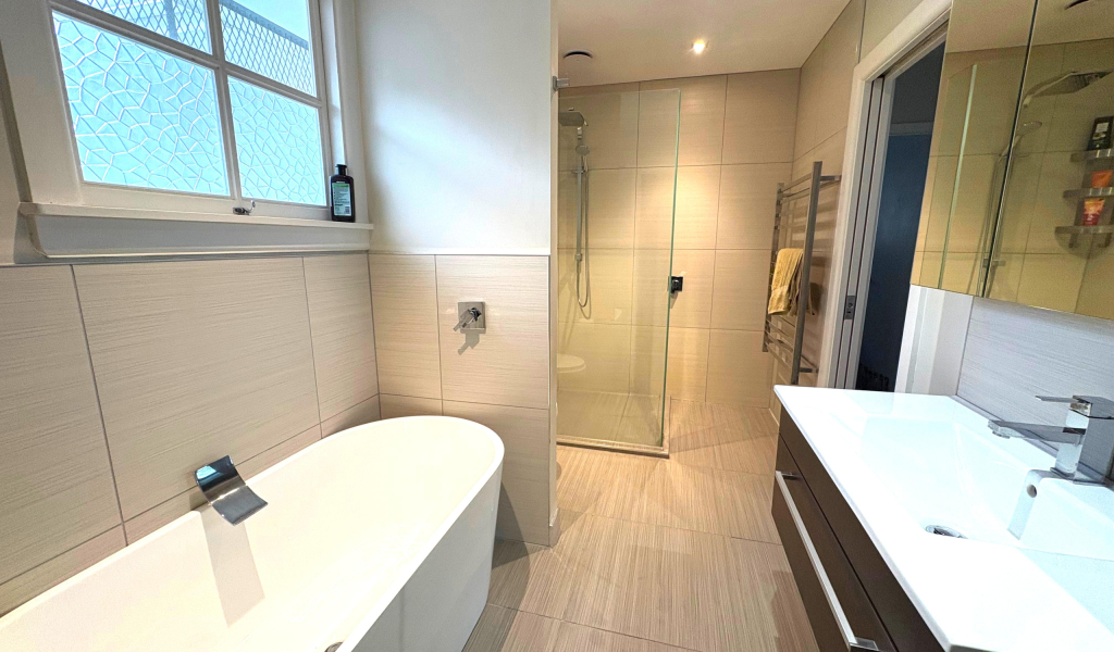 1/203B Clyde Road, Burnside, Christchurch 8053 New Zealand