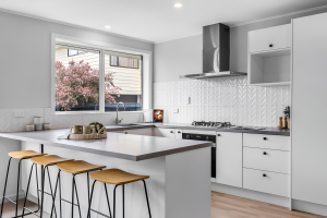 44 Flower Street, Bryndwr, Canterbury 8053 New Zealand