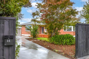 44 Flower Street, Bryndwr, Canterbury 8053 New Zealand