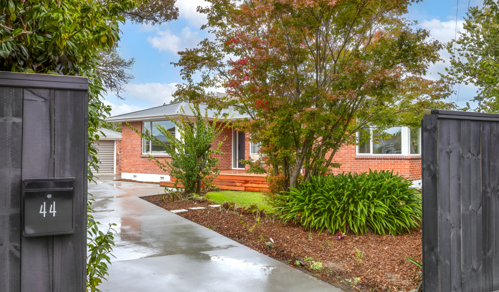 44 Flower Street, Bryndwr, Canterbury 8053 New Zealand